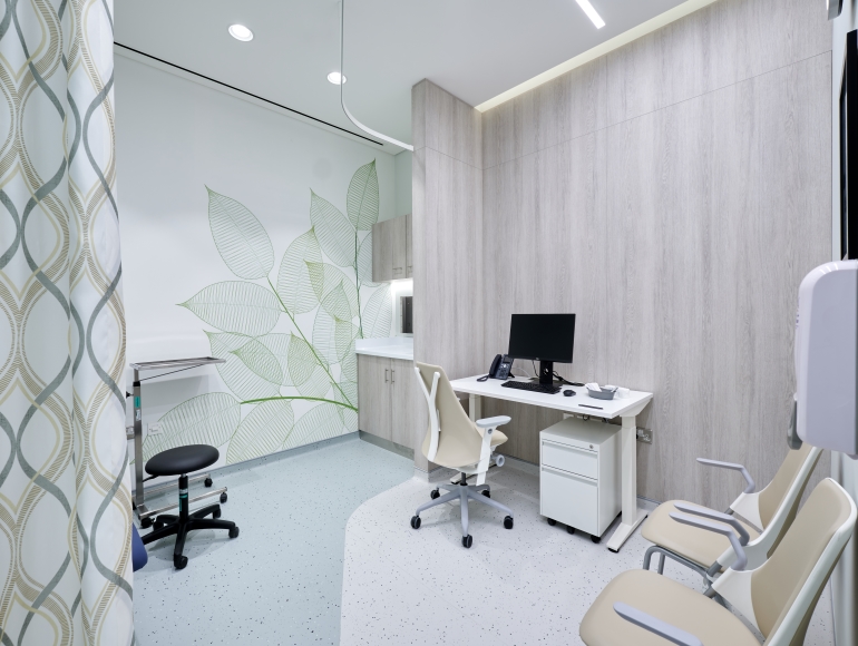 American Hosipital Patient room_web