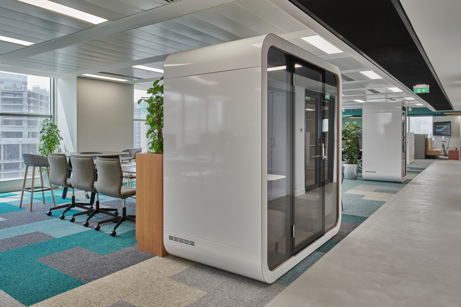 LinkedIn open plan L9