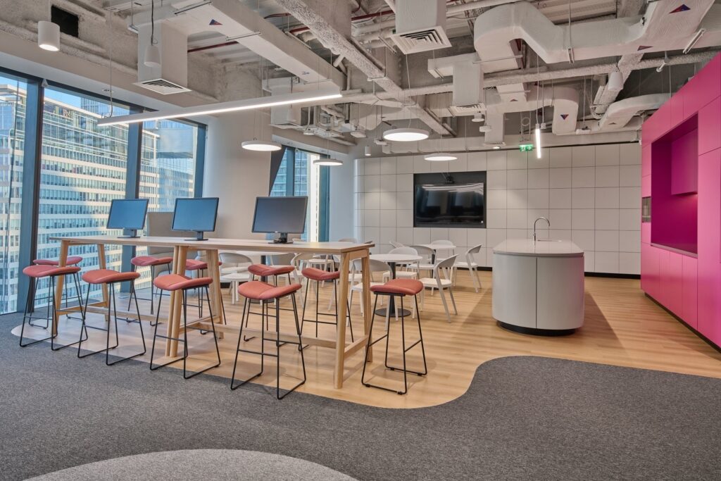 Finastra open-plan office fit out at ICD Brookfield Place DIFC