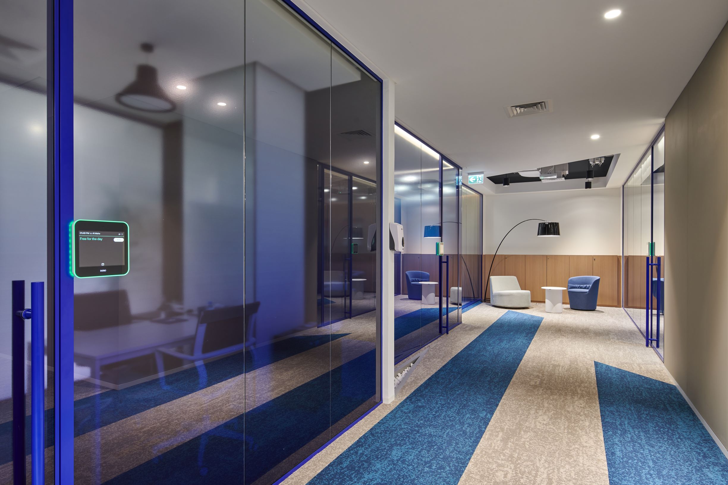 EDB_meeting_room_hallway