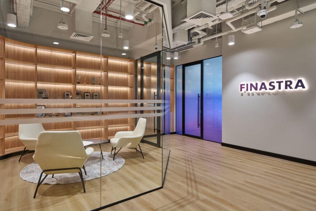 Interior fit-out for a global law firm at Burj Daman DIFC by Summertown