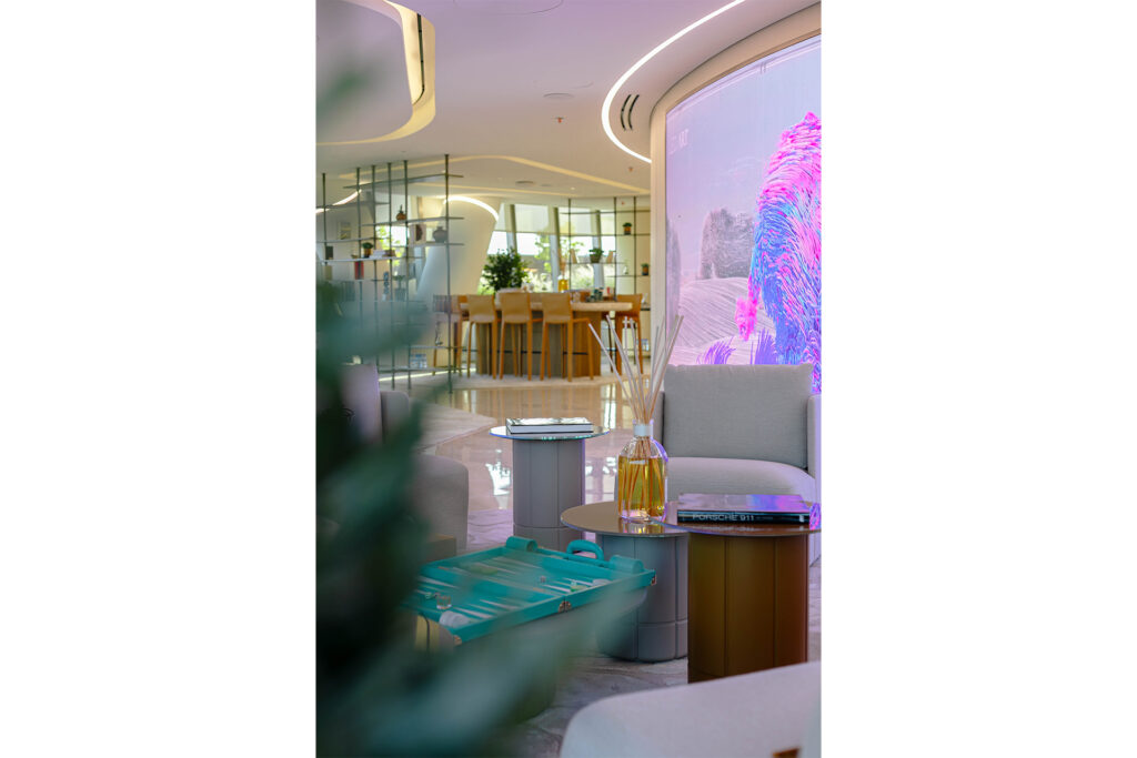 Executive office fit-out at Al Bahr Tower Abu Dhabi by Summertown Interiors, featuring luxury finishes