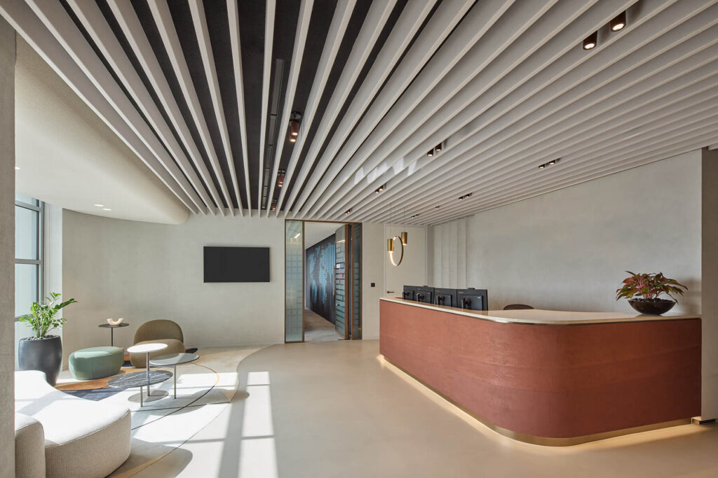 Interior fit-out for a global law firm at Burj Daman DIFC by Summertown